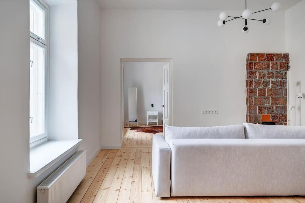 Spacious 2-bedroom Flat In Old Town By Urban Rent * Vilna
