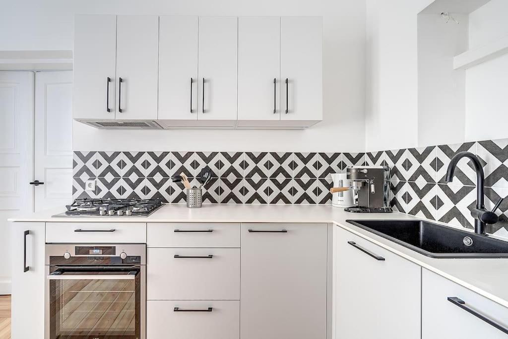 Spacious 2-bedroom Flat In Old Town By Urban Rent Huoneisto Vilna
