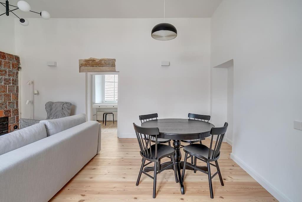 Spacious 2-bedroom Flat In Old Town By Urban Rent Huoneisto Vilna