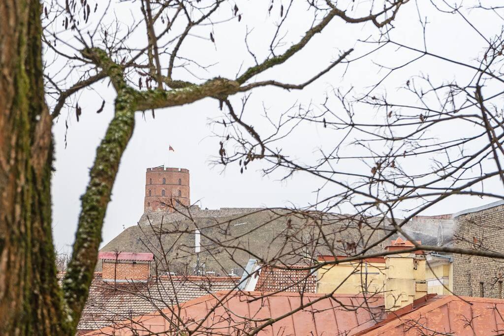 Spacious 2-bedroom Flat In Old Town By Urban Rent
