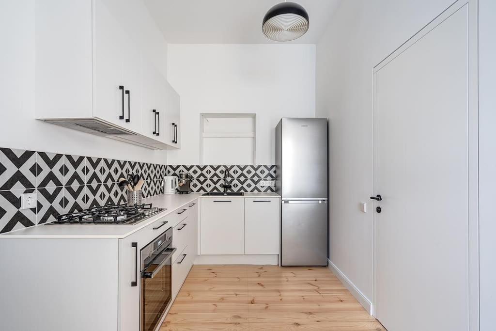 Spacious 2-bedroom Flat In Old Town By Urban Rent * Vilna