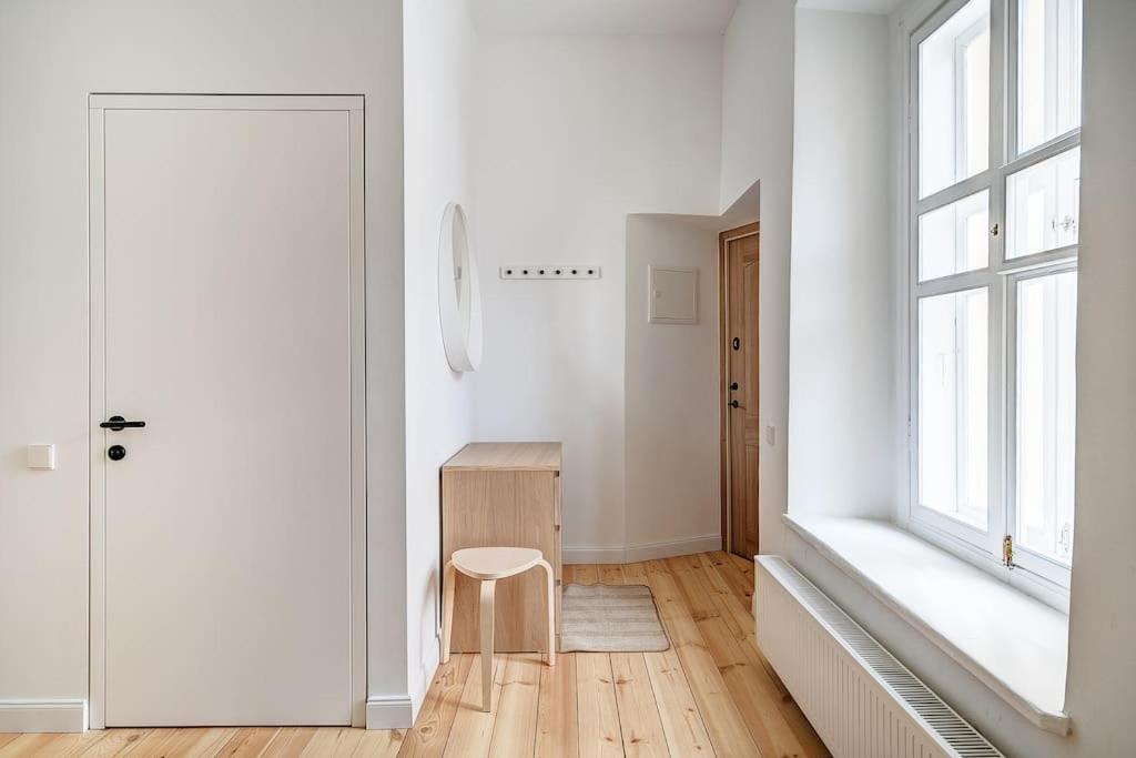 Spacious 2-bedroom Flat In Old Town By Urban Rent * Vilna